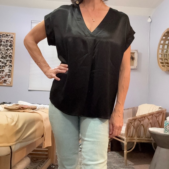 Rails Black Nala Satin oversized v neck dress top size small - Picture 6 of 16